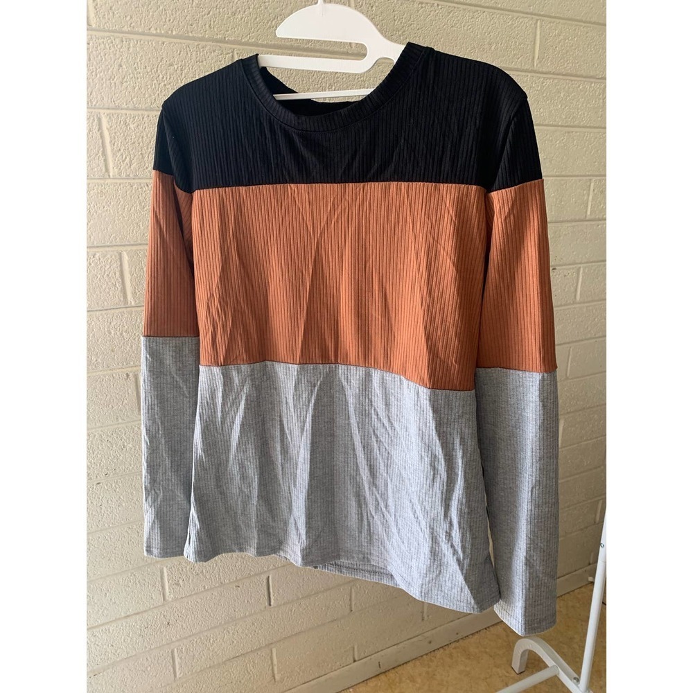 FINWANLO long sleeve ribbed color block top MEDIUM - Picture 3 of 10